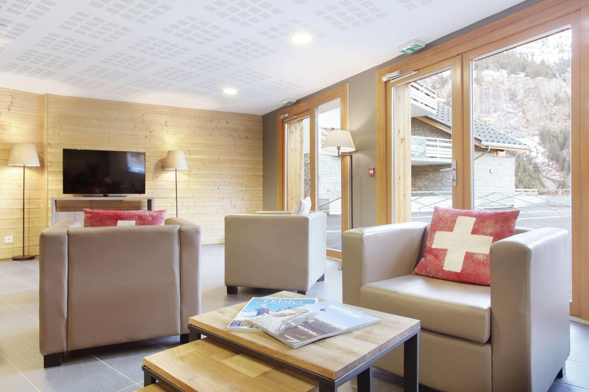 Residence Goelia Le Crystal Vaujany Ngoại thất bức ảnh